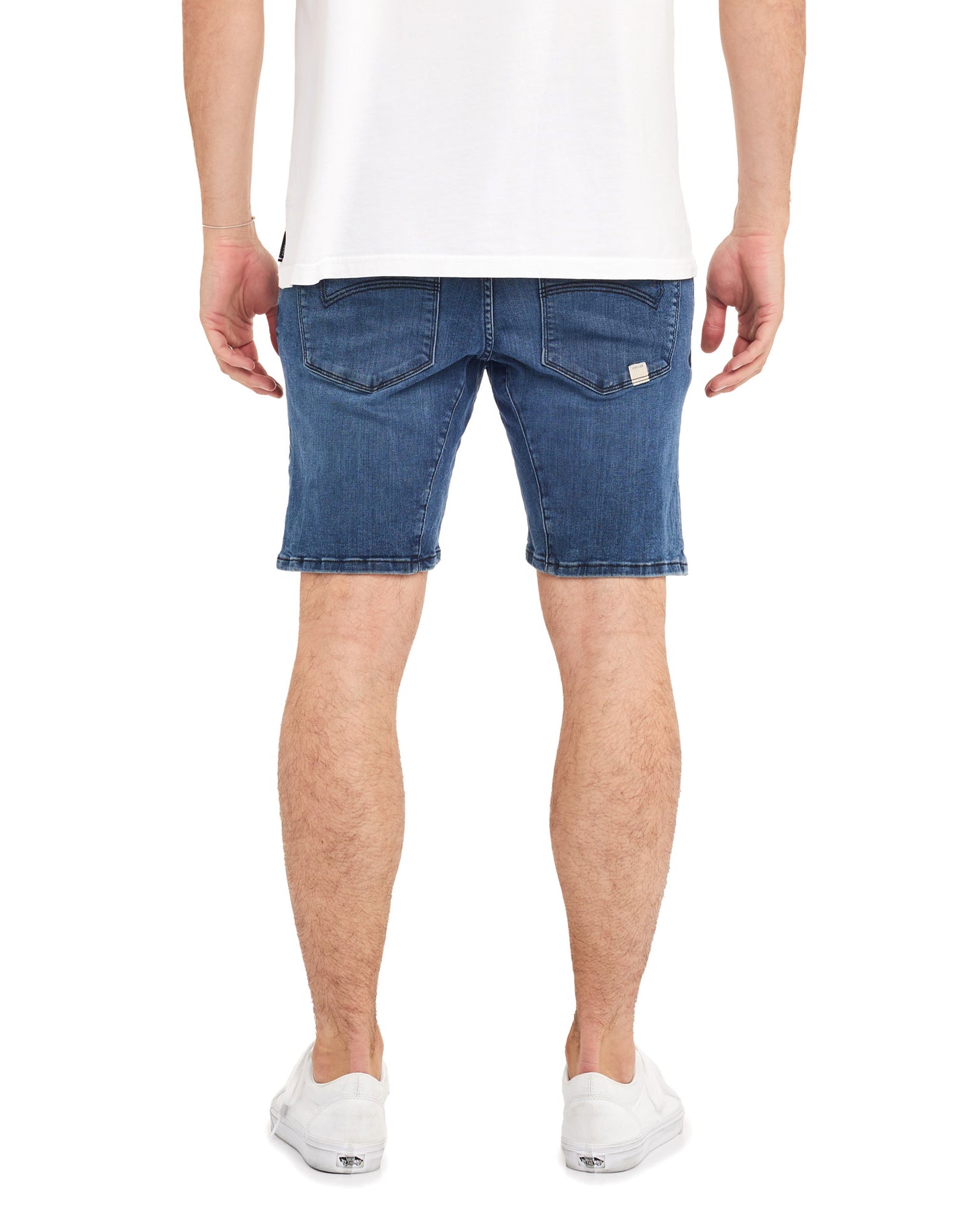 Dening Short, Jump 2 Milan